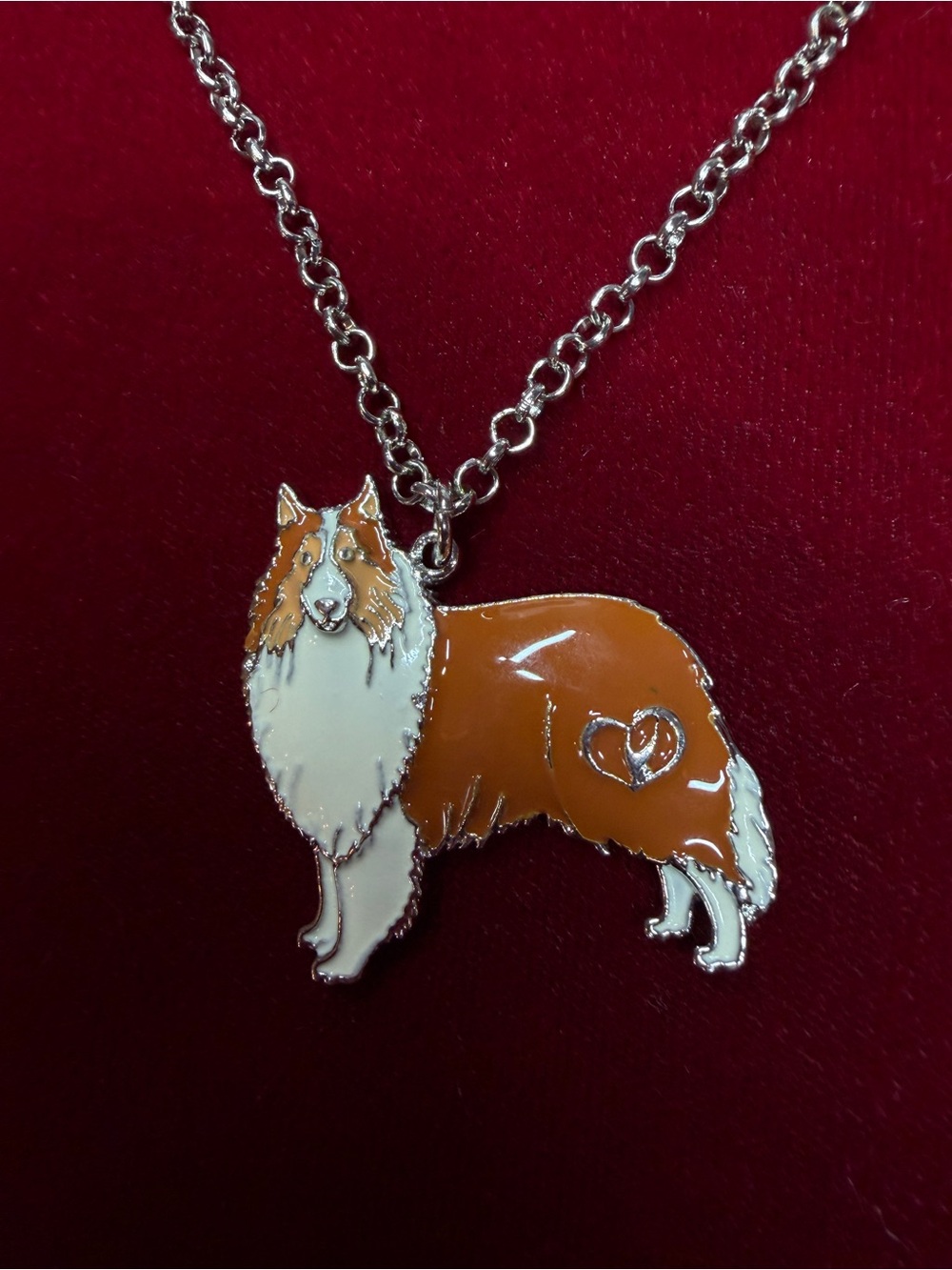 Collie Dog Enamel Pendant Necklace in White & Burnt Orange NWOT - Picture 3 of 5